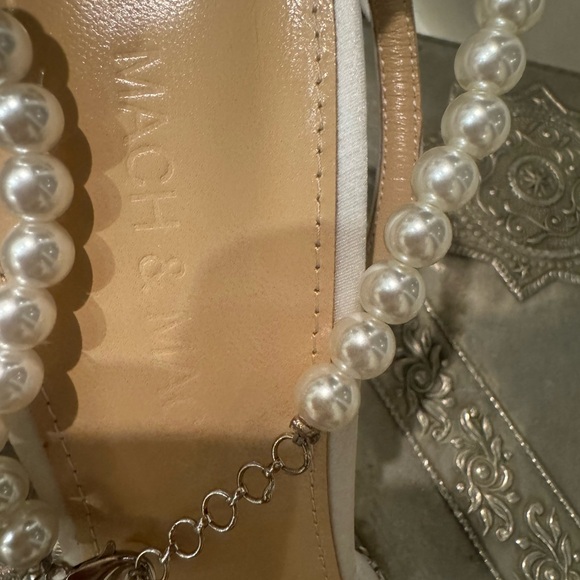 NWOT Mach & Mach Bow of Elizabeth heels. Size 38.5 - Picture 7 of 10